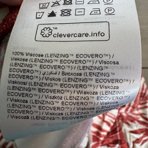 B. Young Blouse - Picture 4 of 4